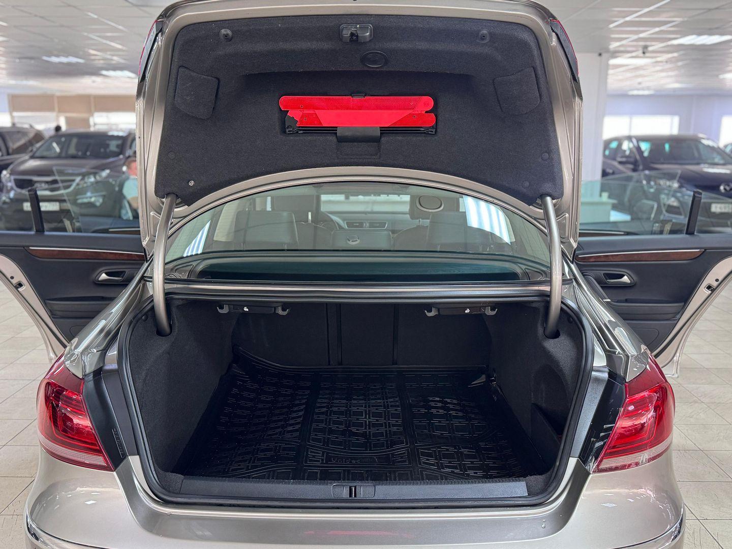 Volkswagen Passat CC