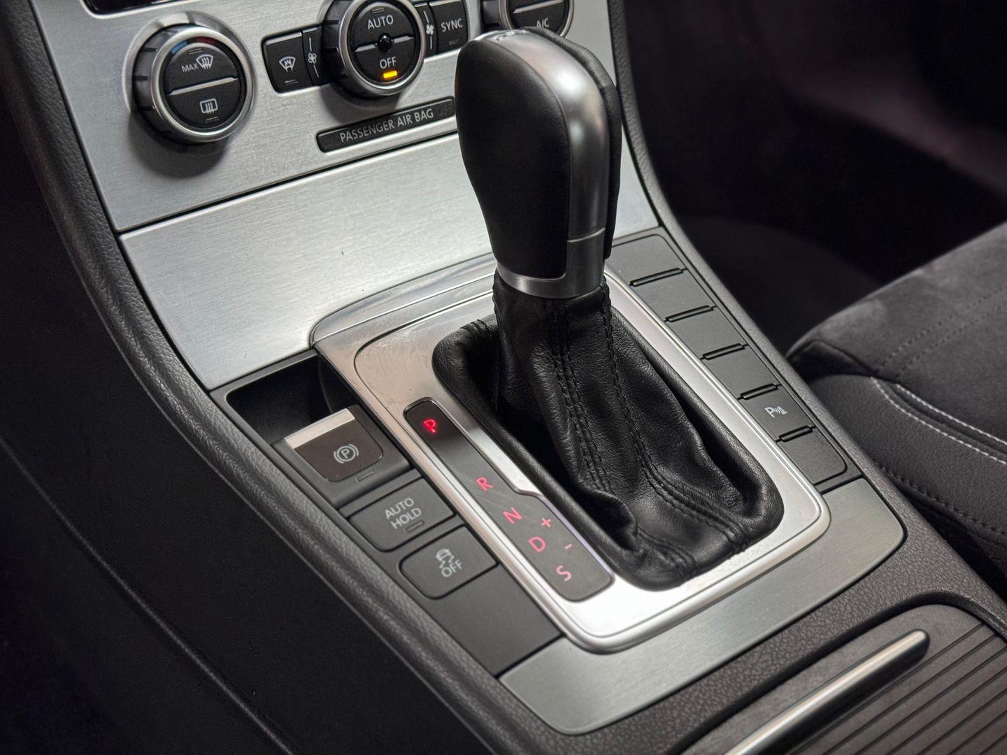 Volkswagen Passat CC