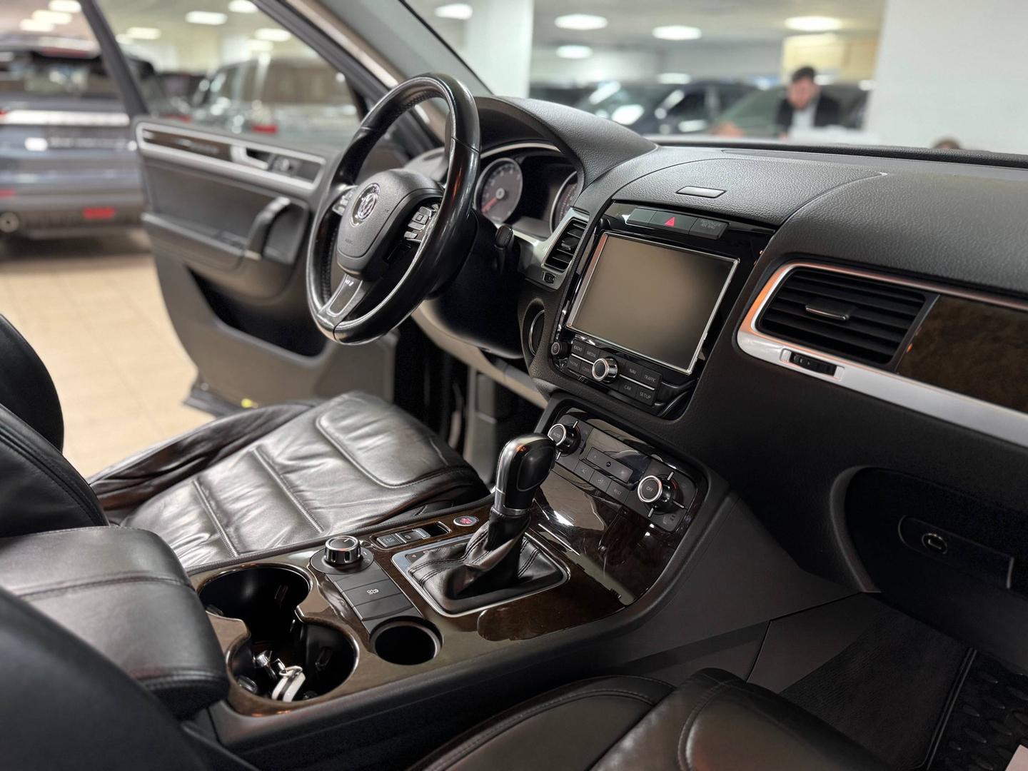 Volkswagen Touareg