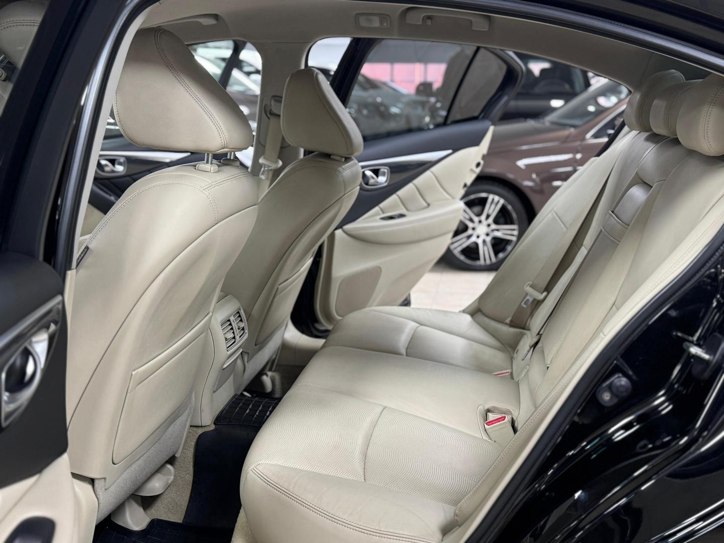 Infiniti Q50
