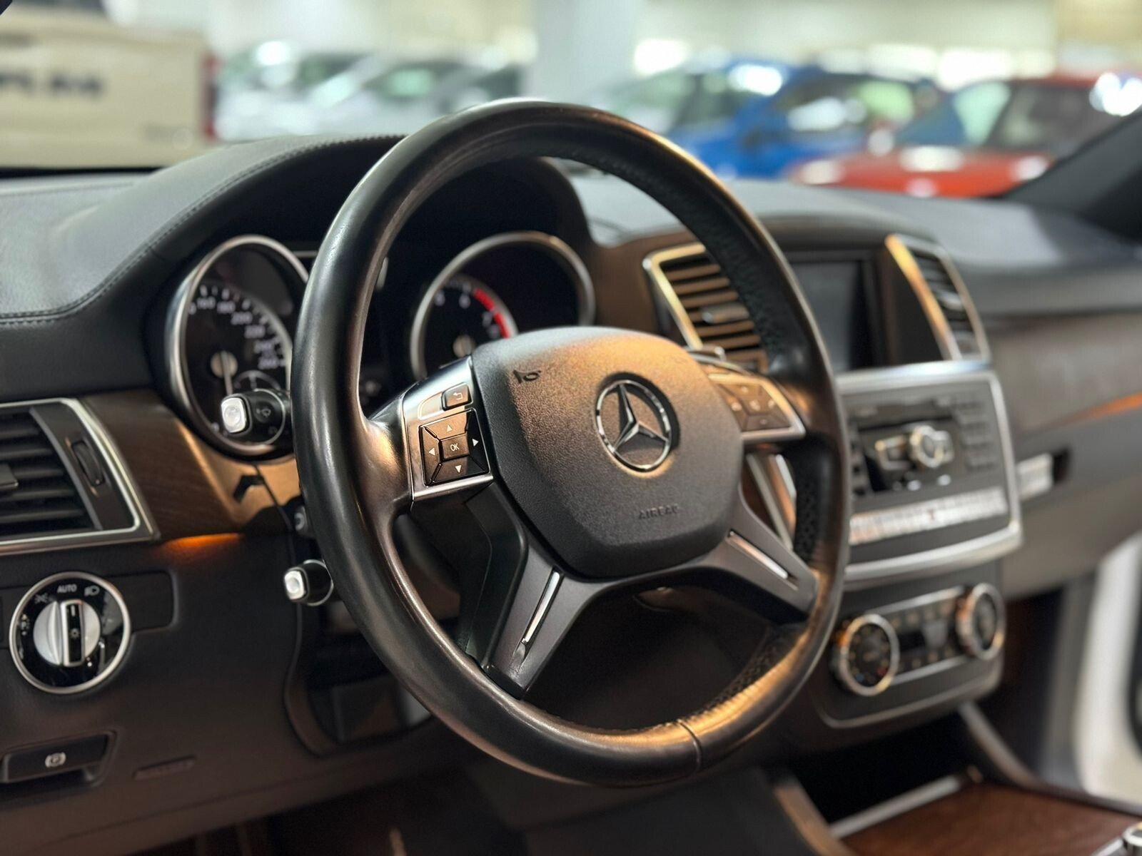 Mercedes-Benz M-Класс