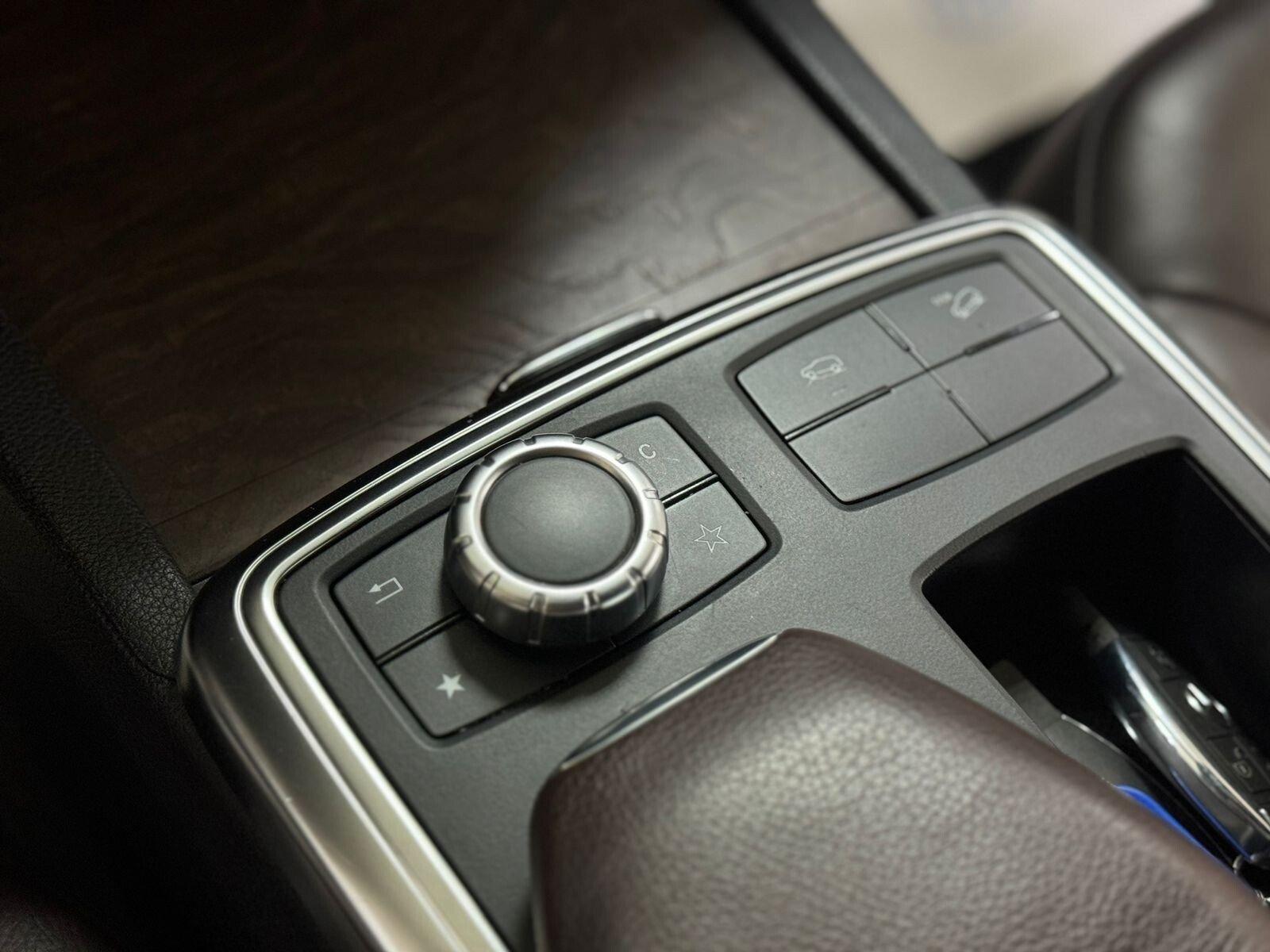 Mercedes-Benz M-Класс