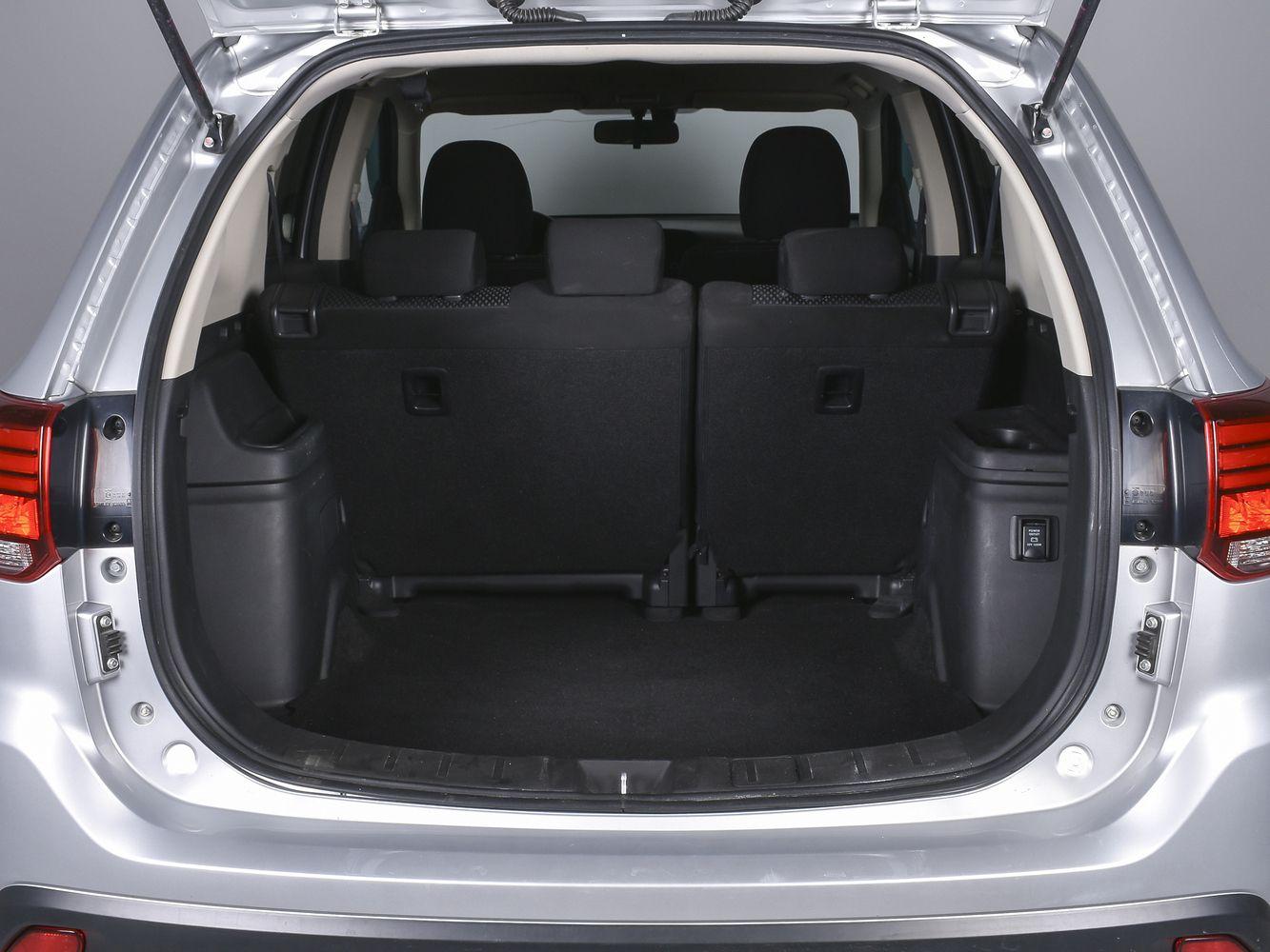 Mitsubishi Outlander, 2016