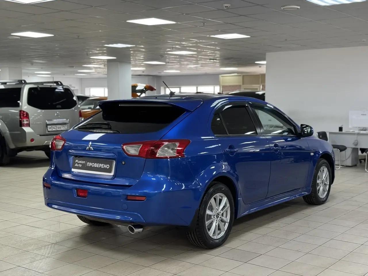 Mitsubishi Lancer