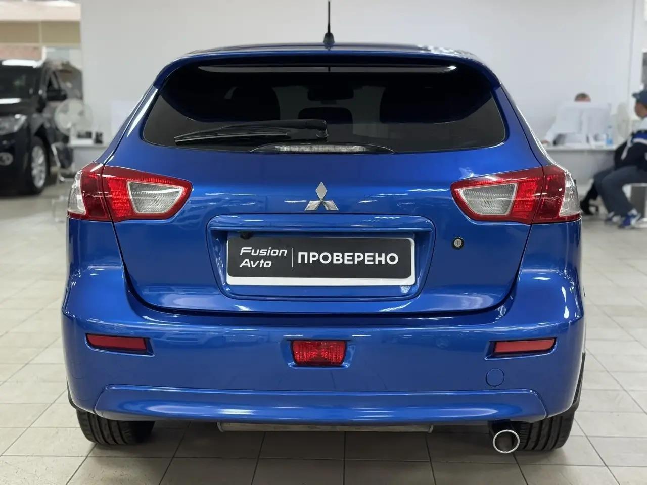 Mitsubishi Lancer