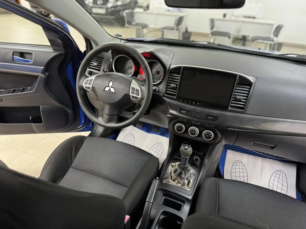 Mitsubishi Lancer