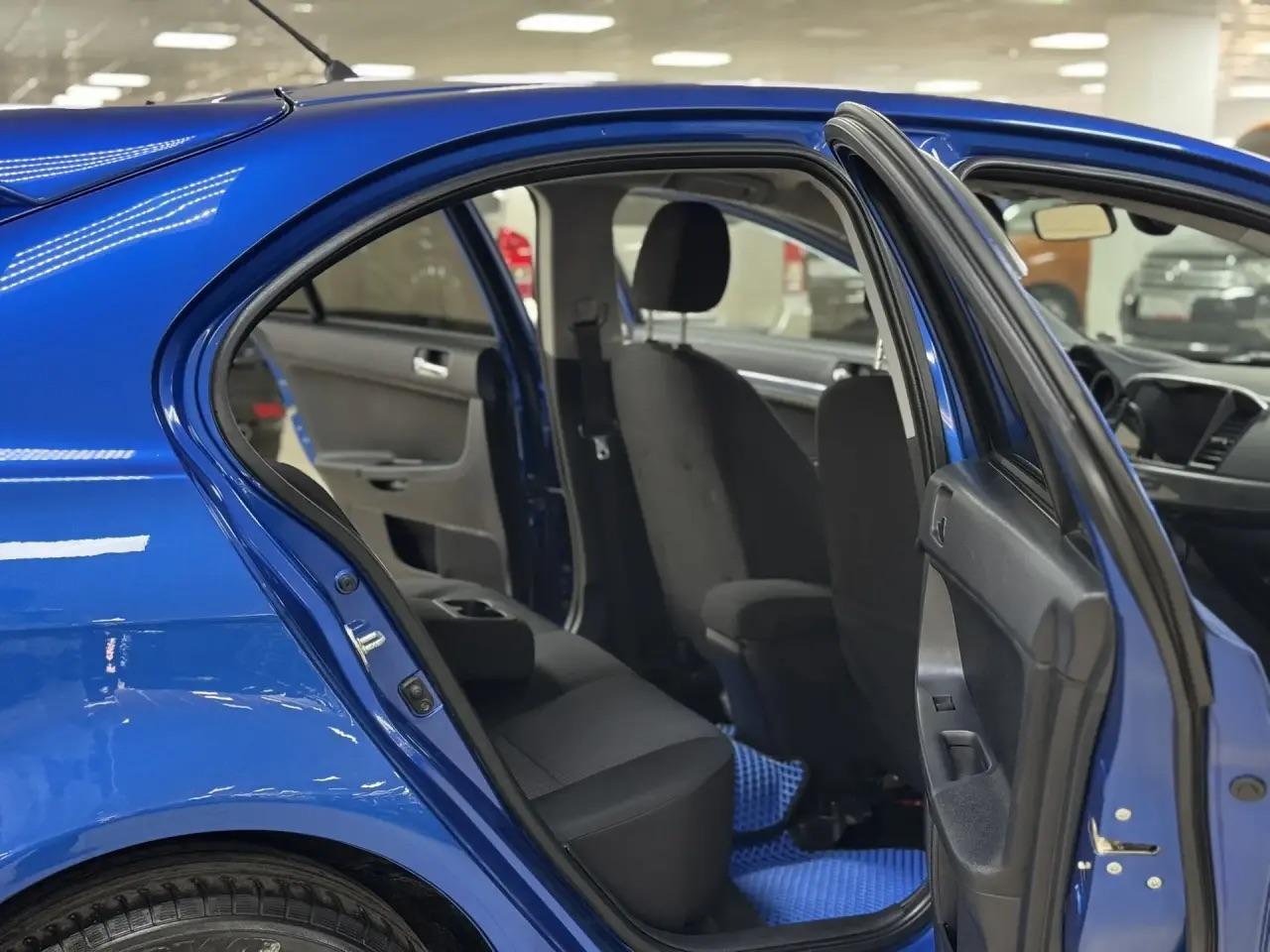 Mitsubishi Lancer