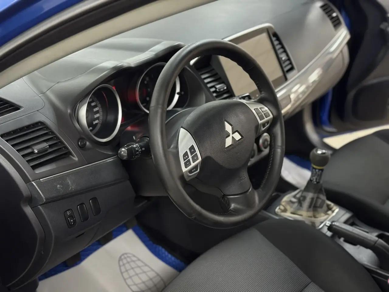 Mitsubishi Lancer