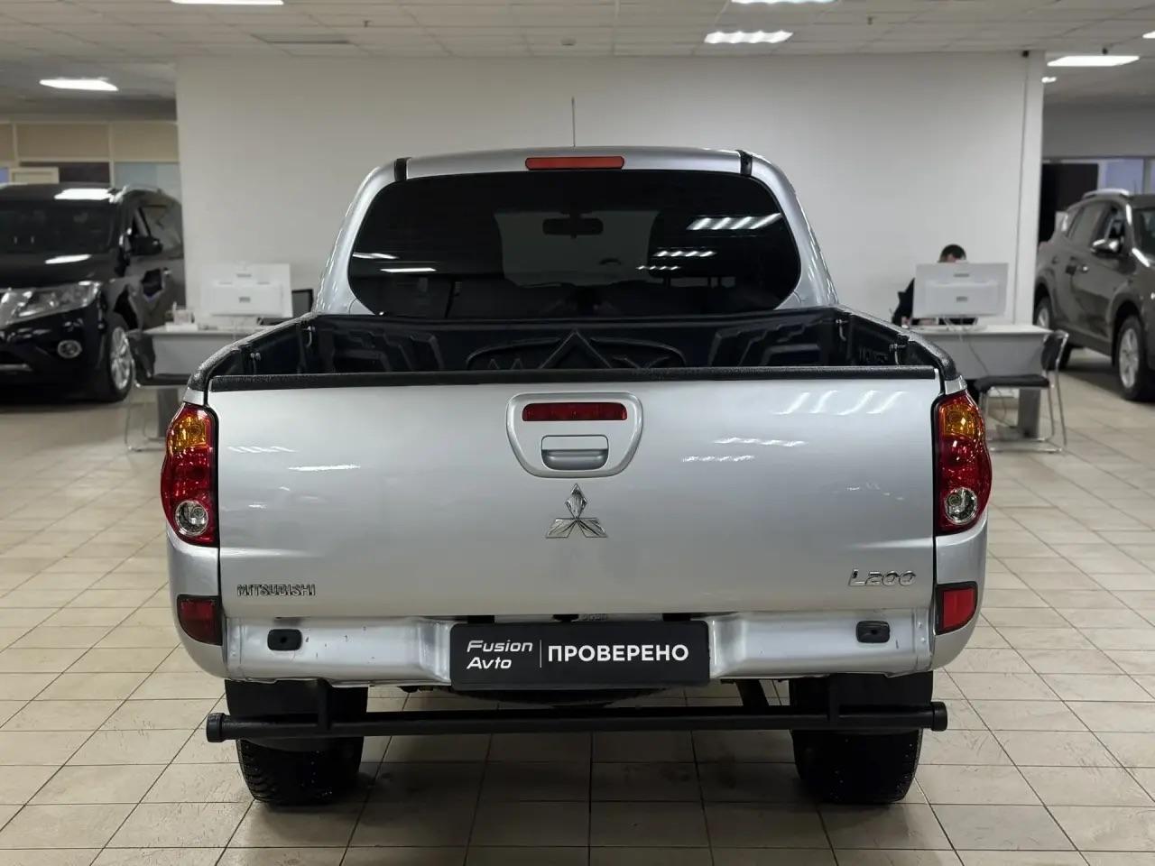 Mitsubishi L200