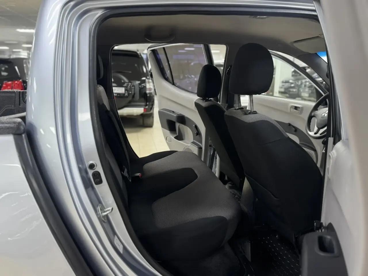 Mitsubishi L200