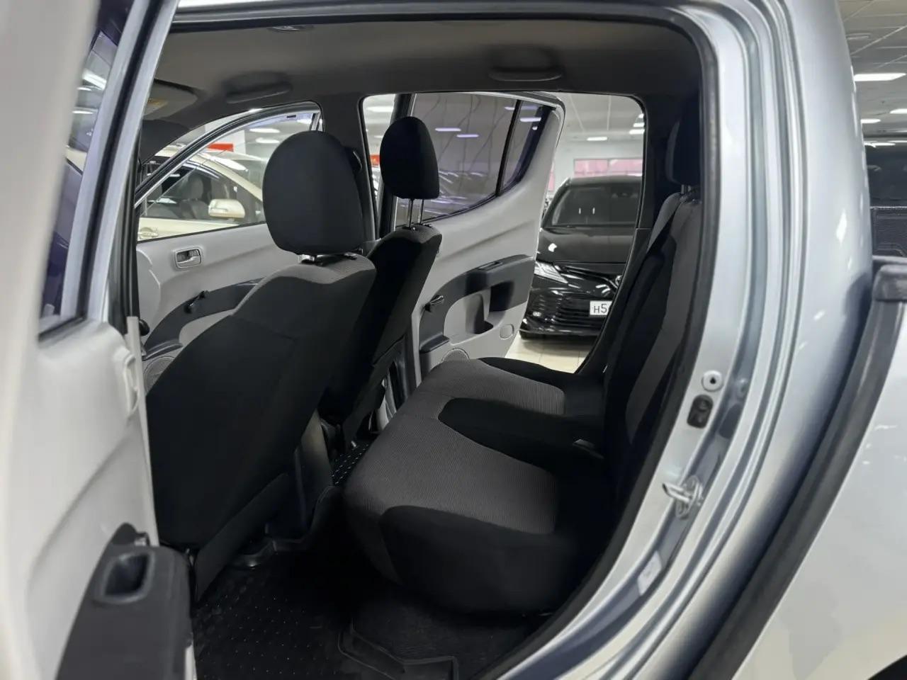 Mitsubishi L200