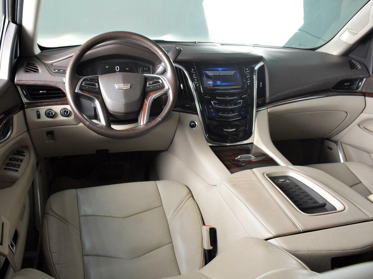 Cadillac Escalade, 2016