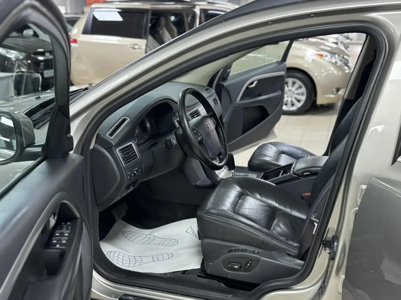 Volvo XC70