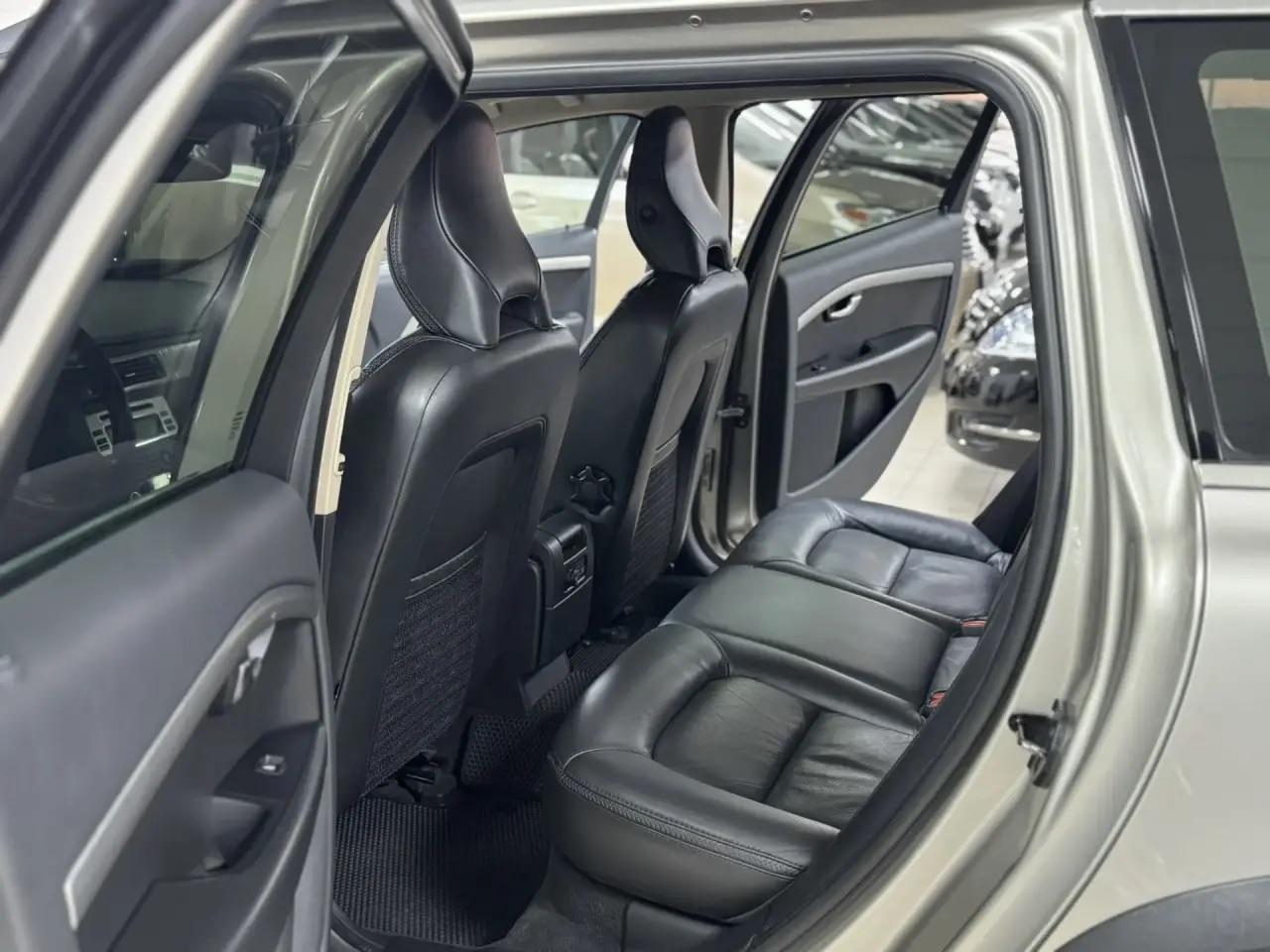 Volvo XC70