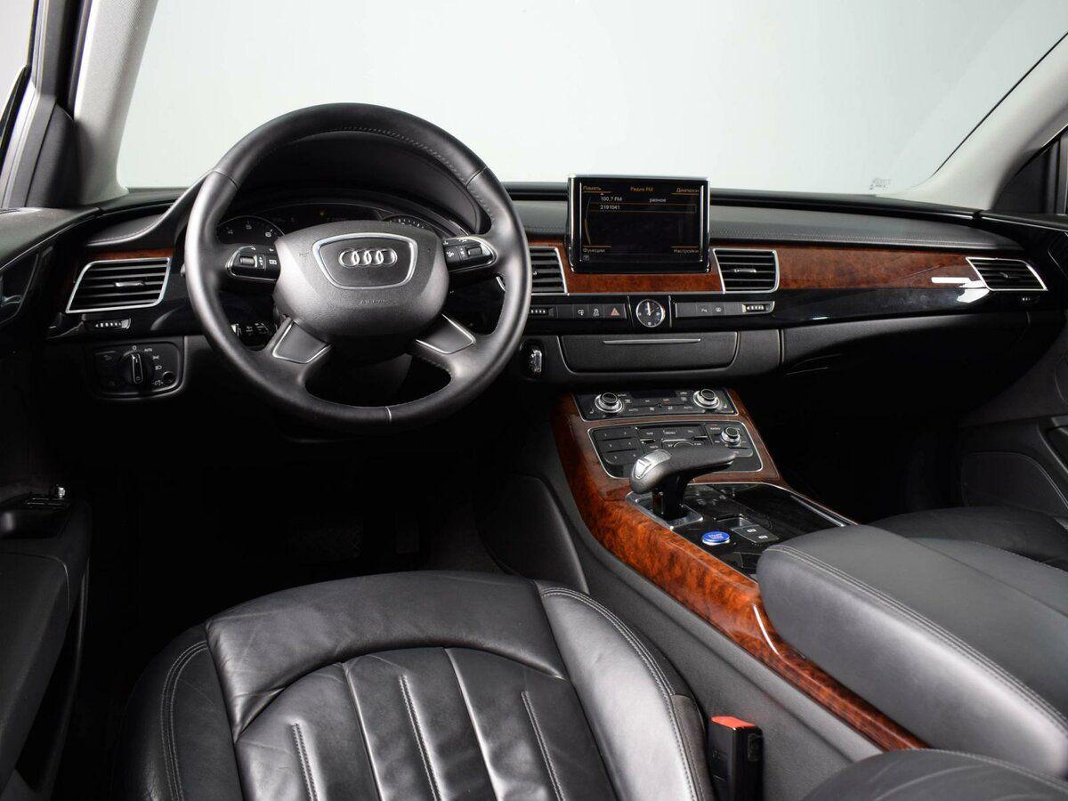 Audi A8, 2012