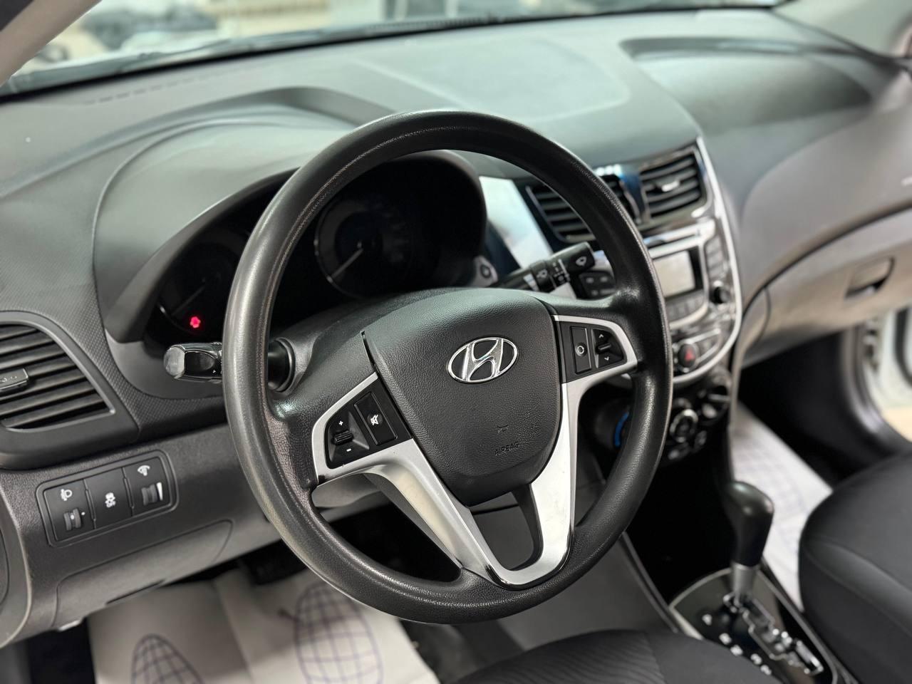 Hyundai Solaris