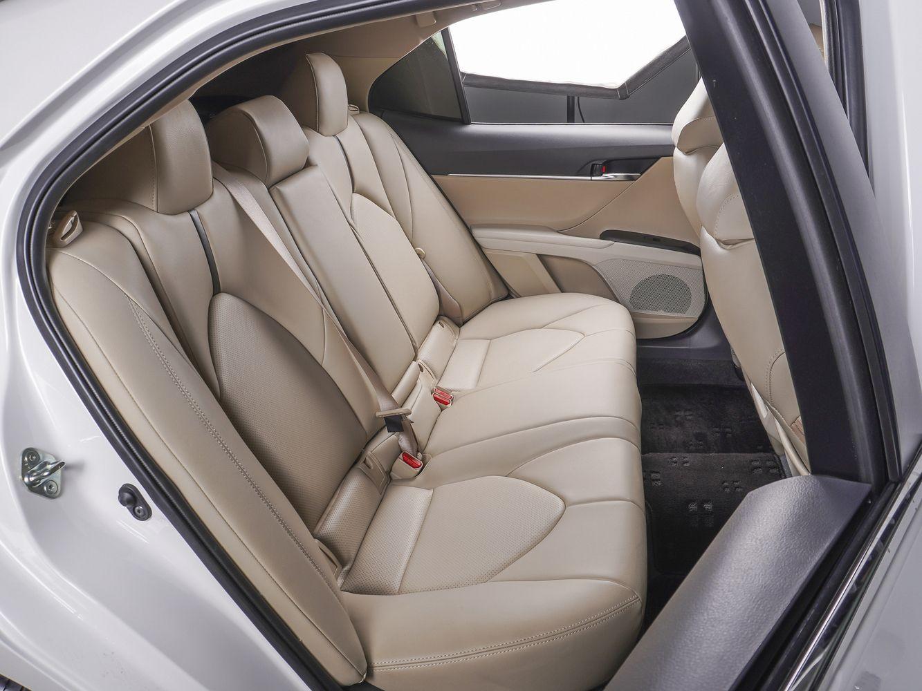 Toyota Camry, 2022