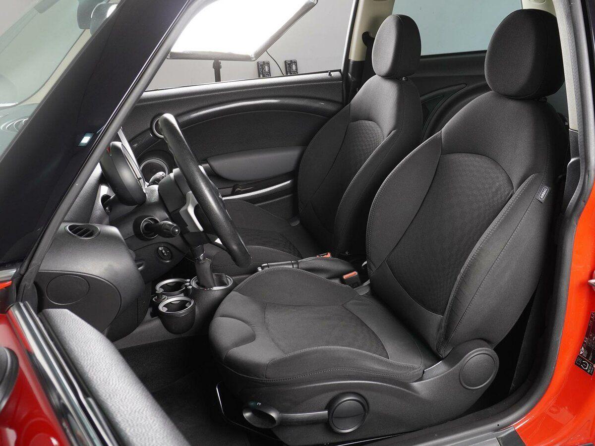 Mini Hatch, 2012