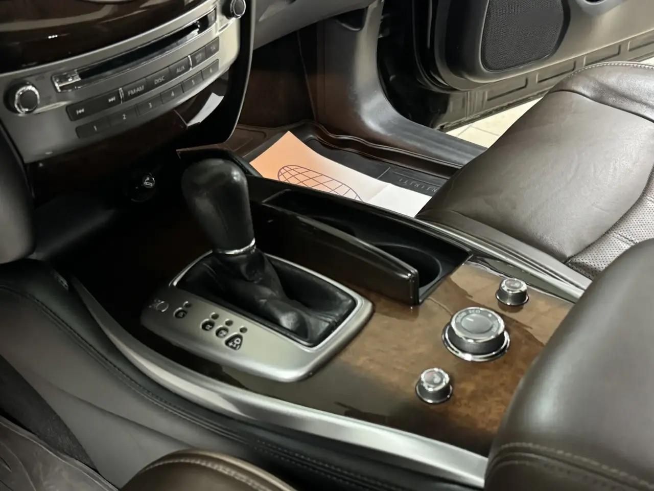 Infiniti JX