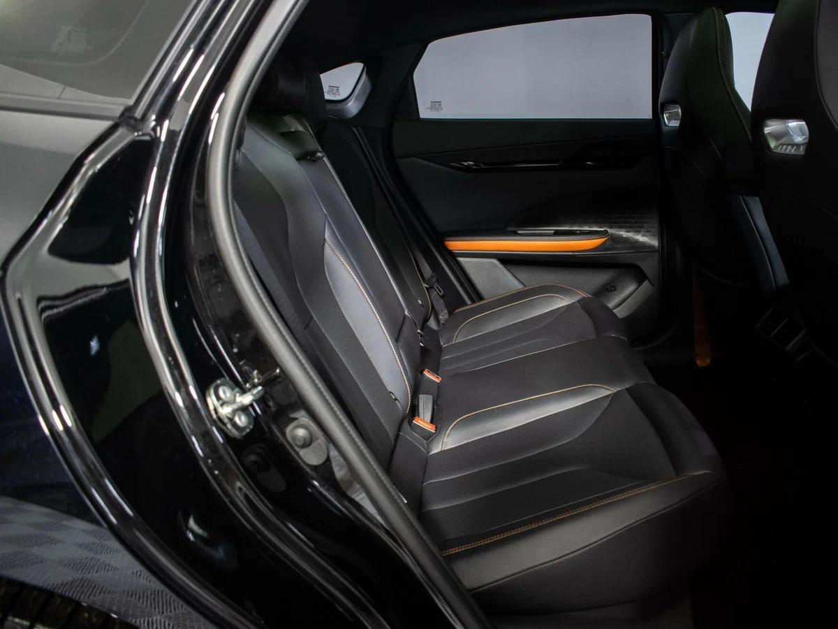 фото автомобиля 12