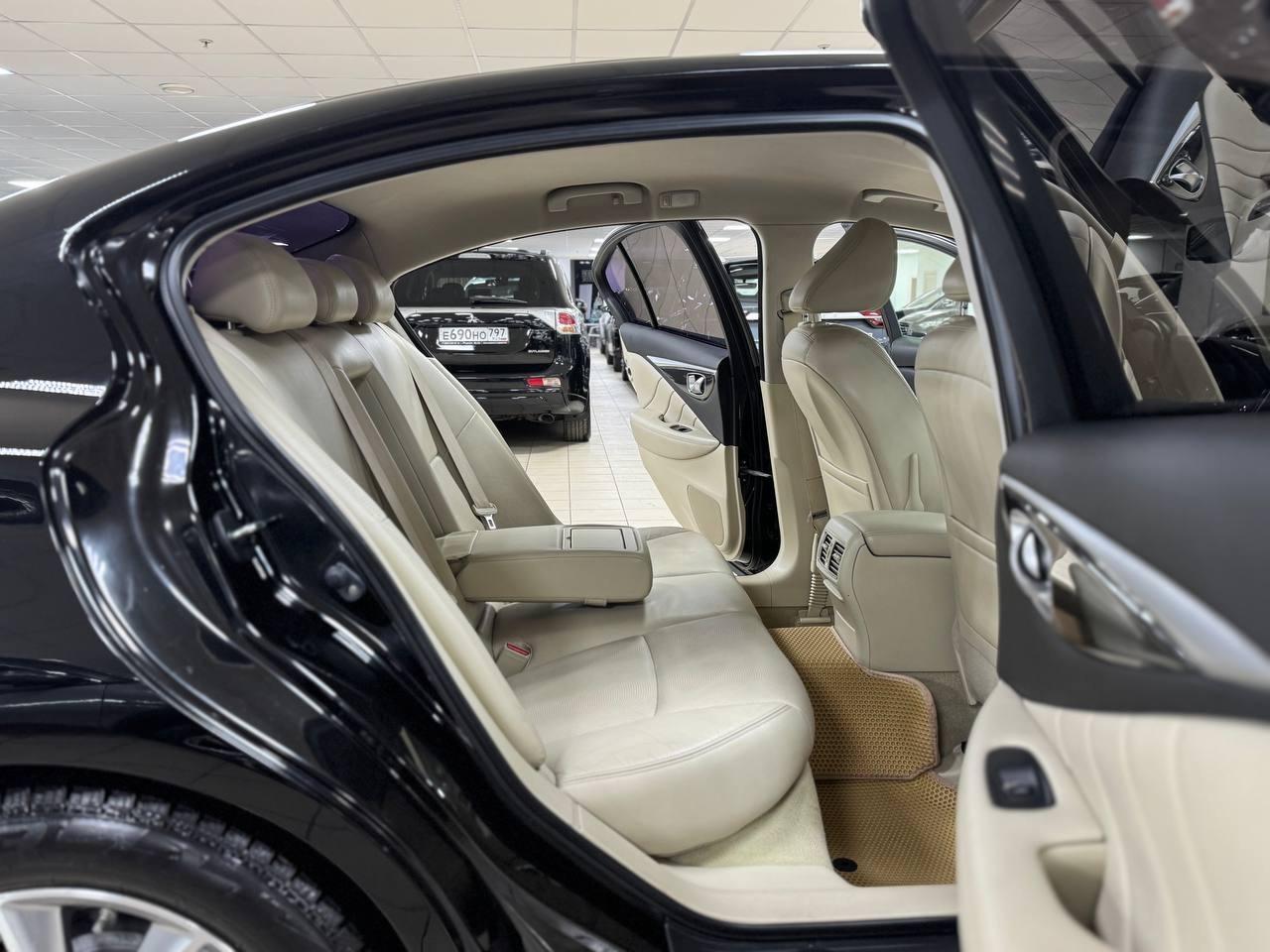 Infiniti Q50