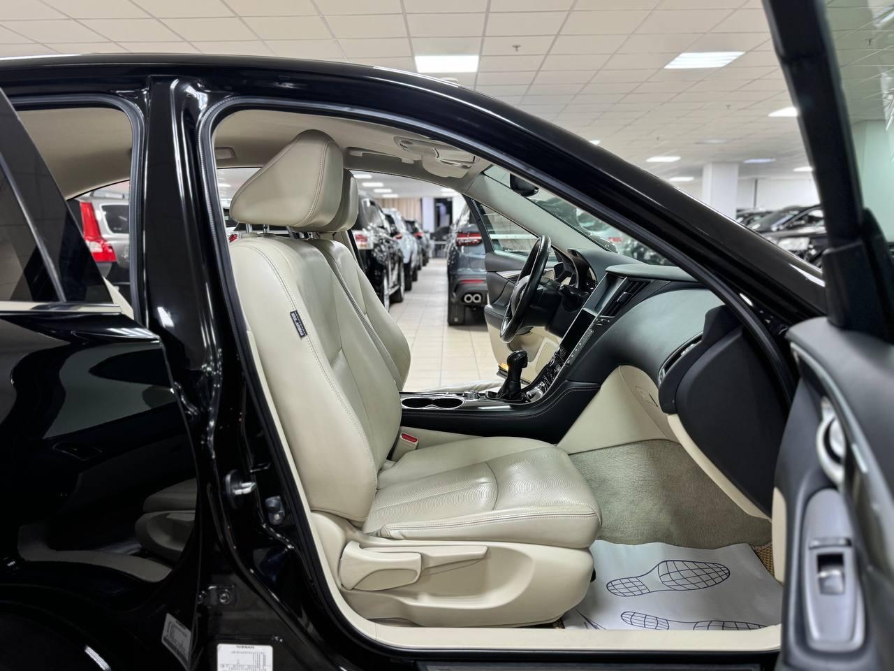 Infiniti Q50