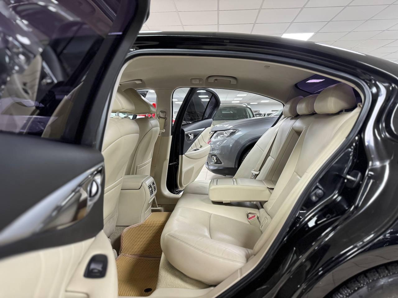 Infiniti Q50