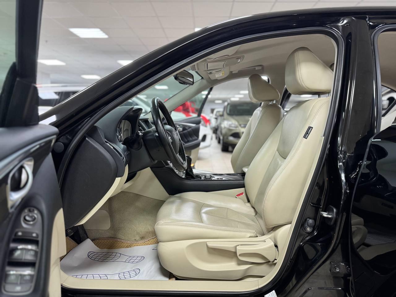 Infiniti Q50