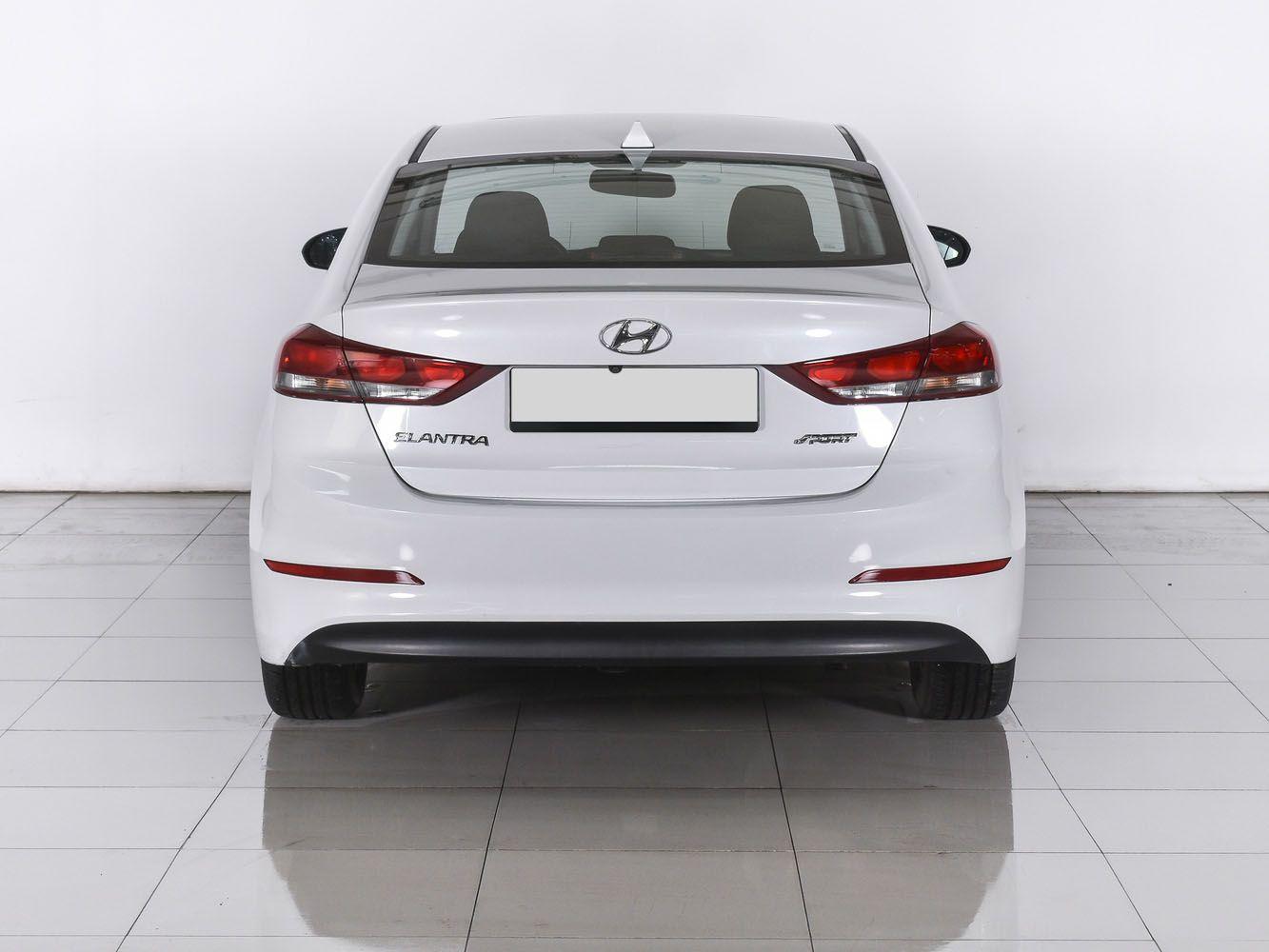 Hyundai Elantra, 2018