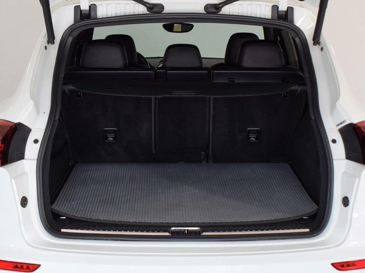 Porsche Cayenne, 2015