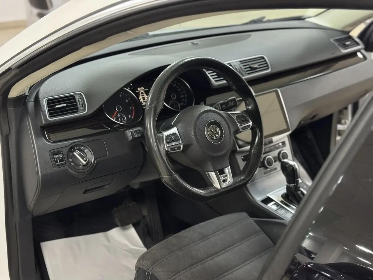 Volkswagen Passat CC