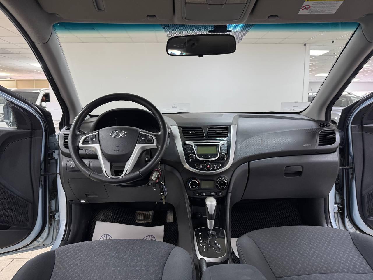 Hyundai Solaris