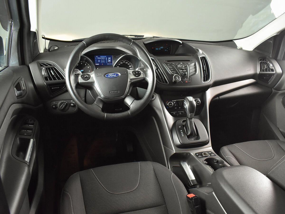 Ford Kuga, 2015