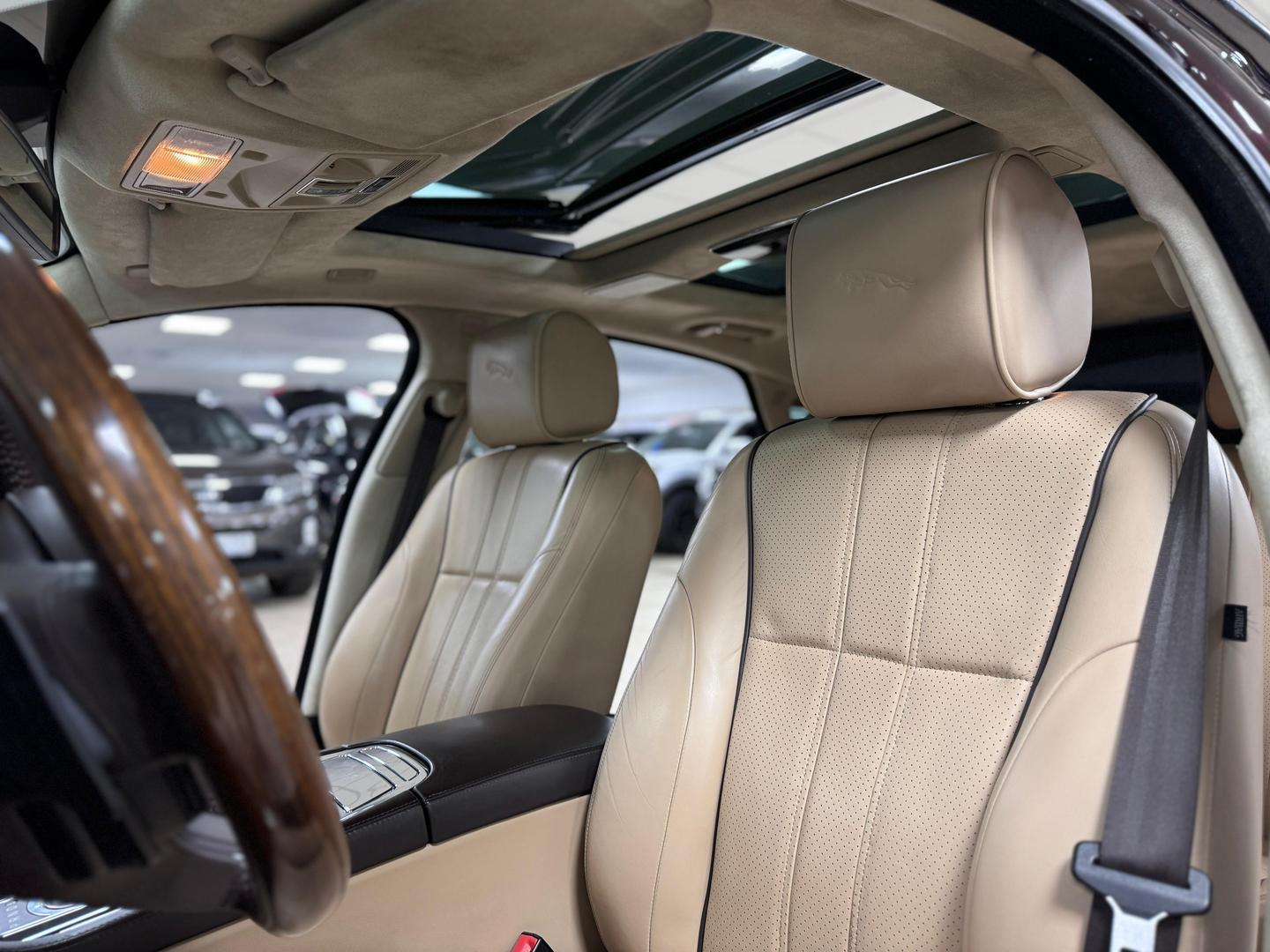 Jaguar XJ