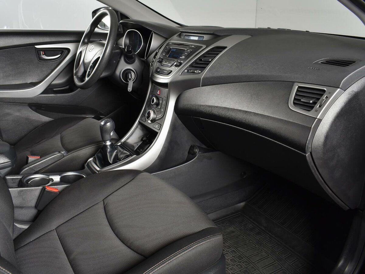 Hyundai Elantra, 2015