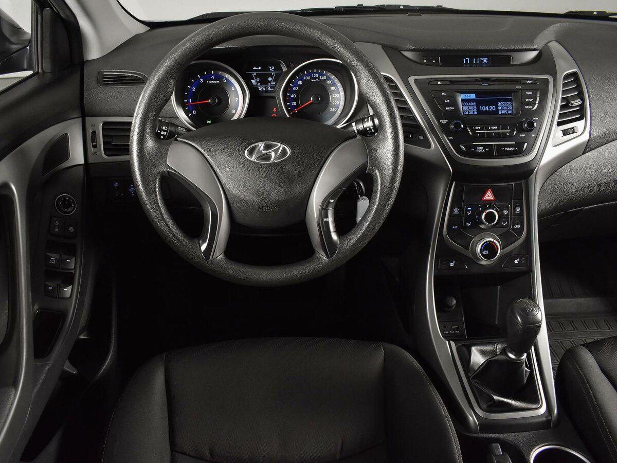 Hyundai Elantra, 2015
