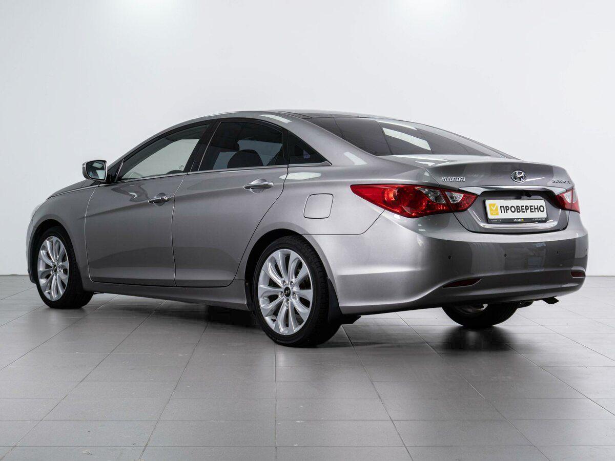 Hyundai Sonata, 2010