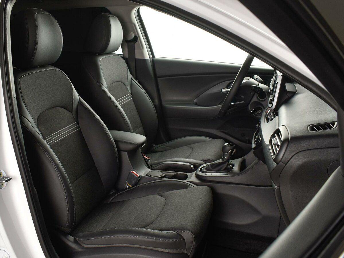 Hyundai i30, 2023
