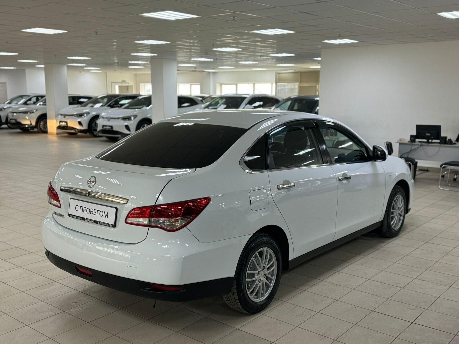 Nissan Almera