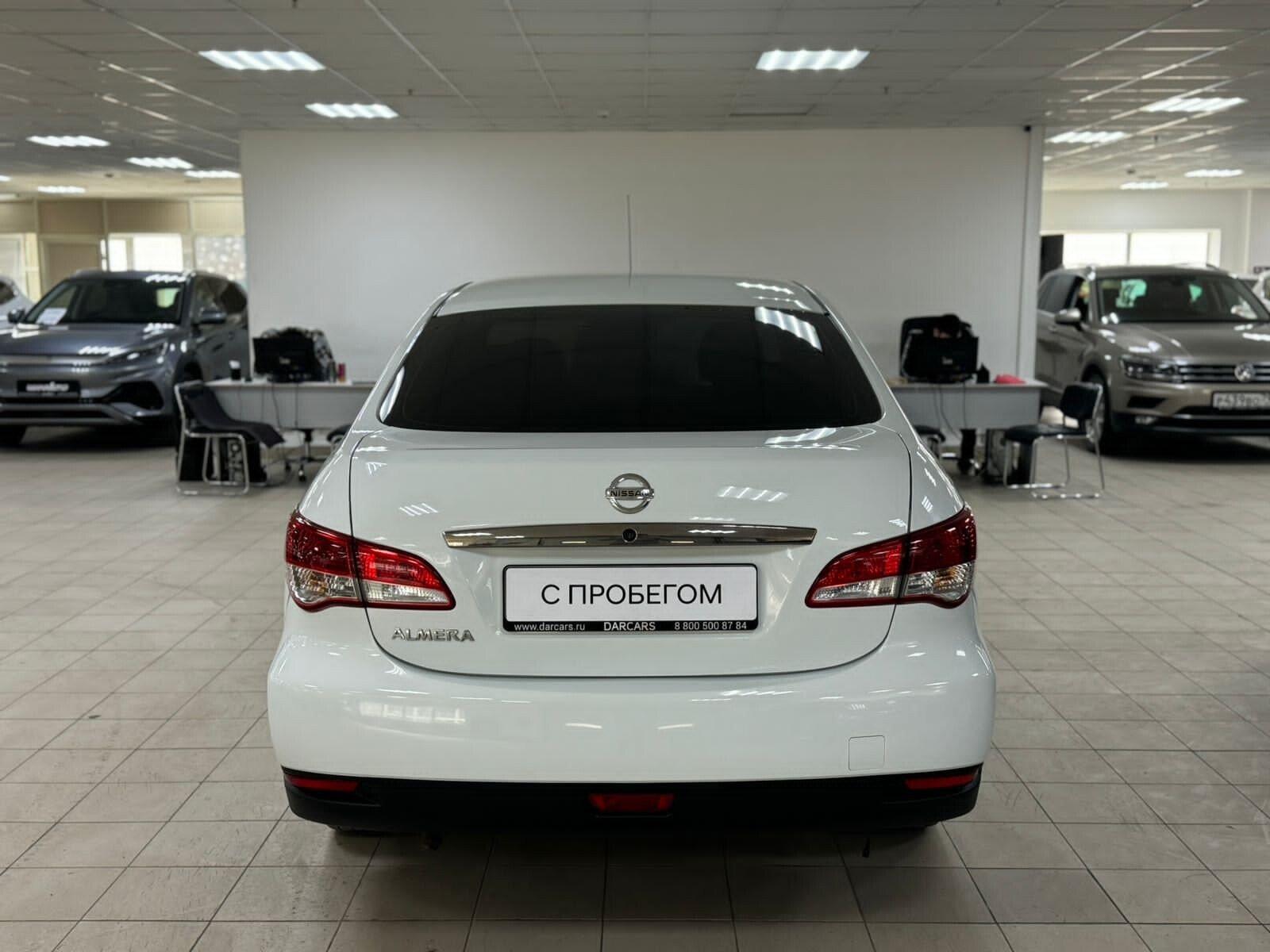 Nissan Almera