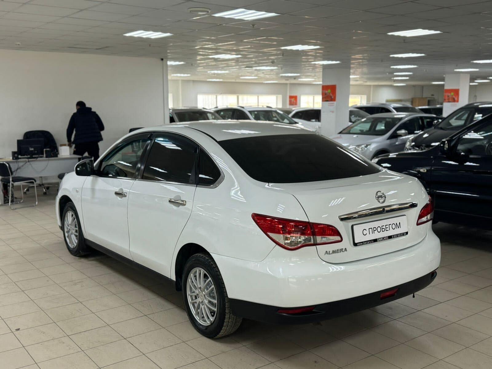 Nissan Almera