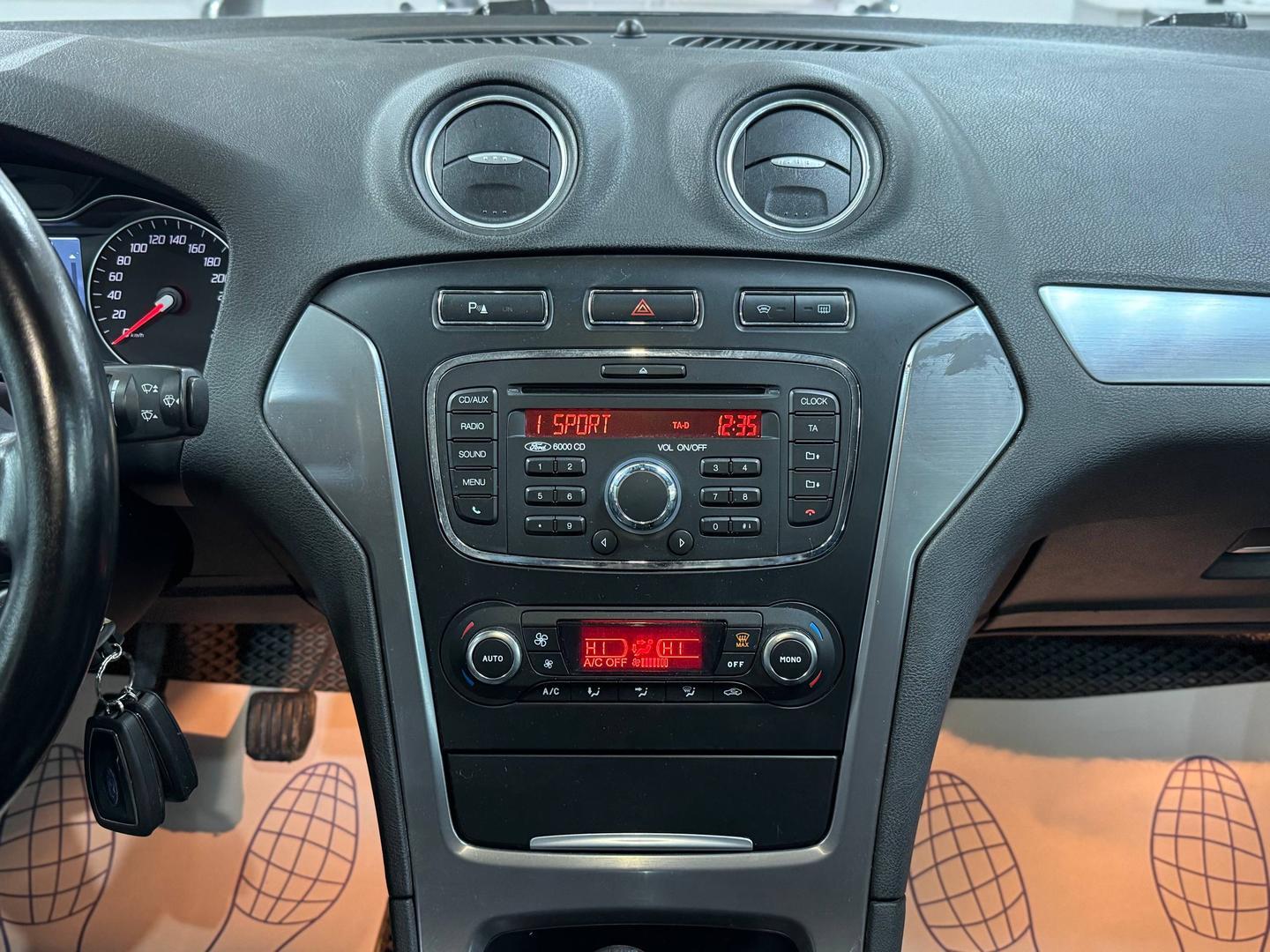 Ford Mondeo