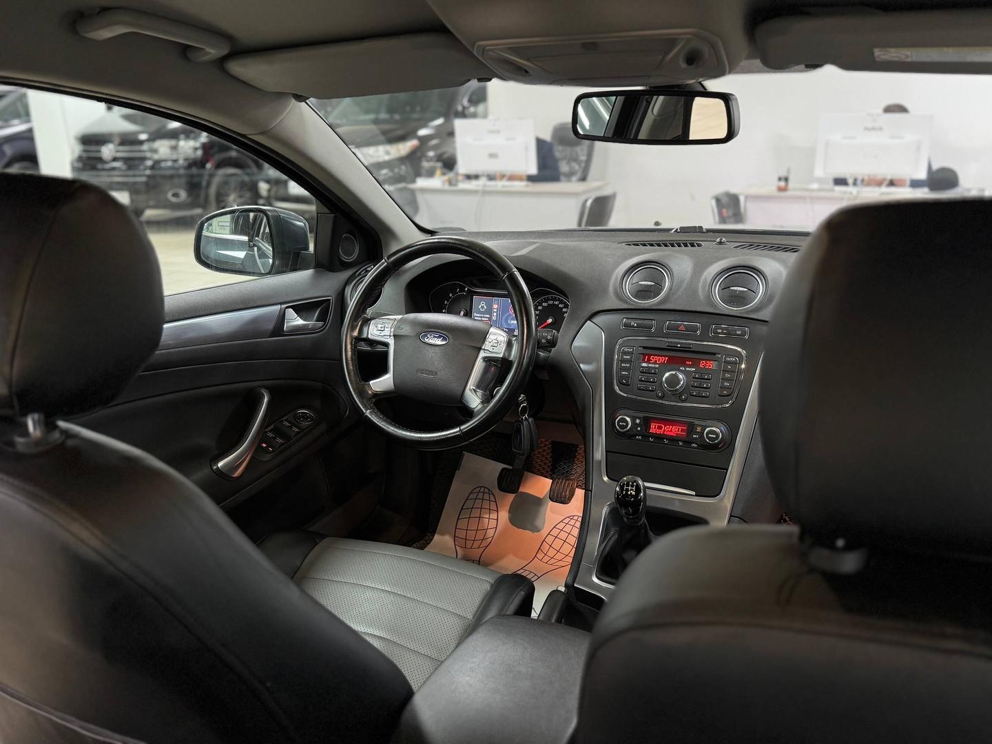 Ford Mondeo