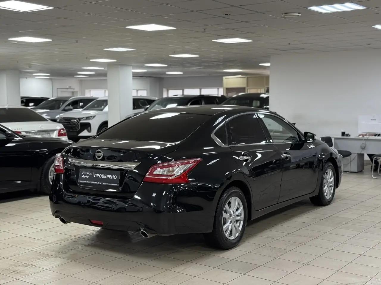 Nissan Teana