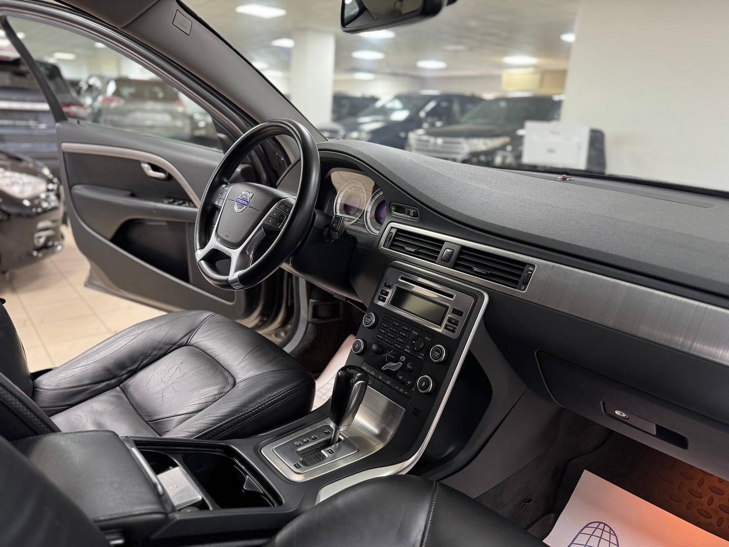 Volvo XC70