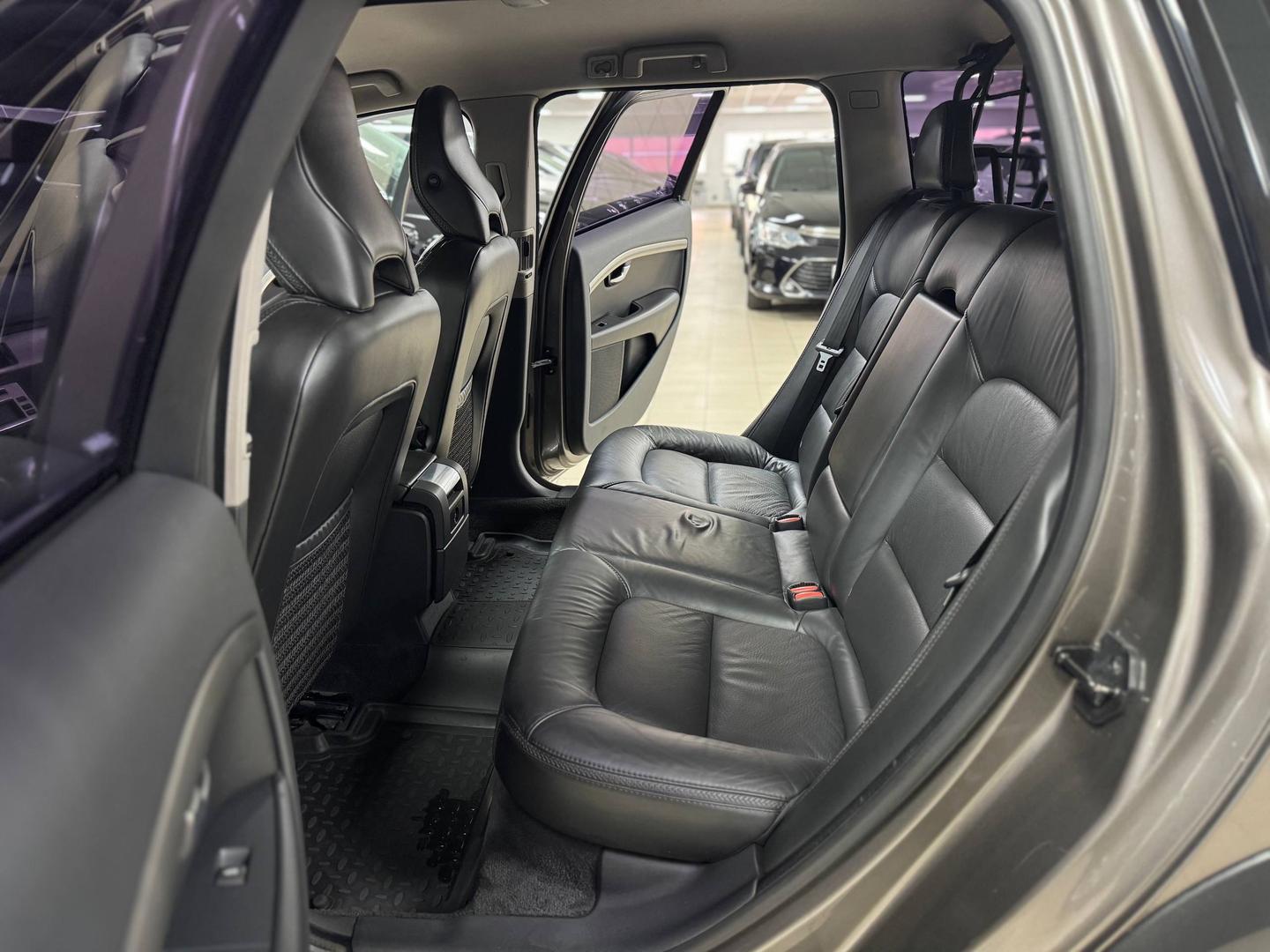Volvo XC70