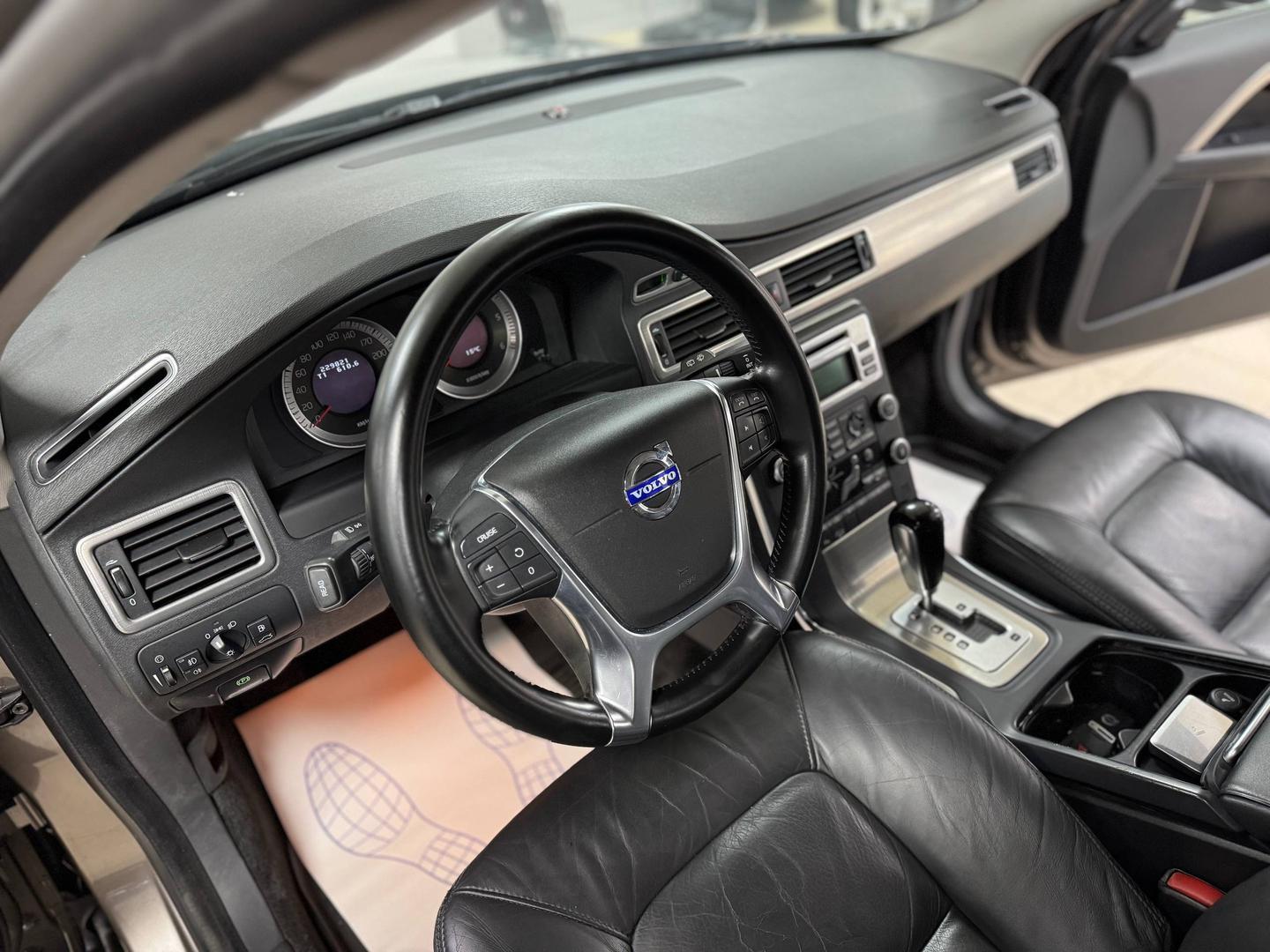 Volvo XC70
