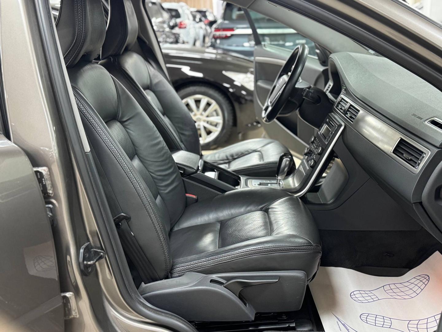 Volvo XC70