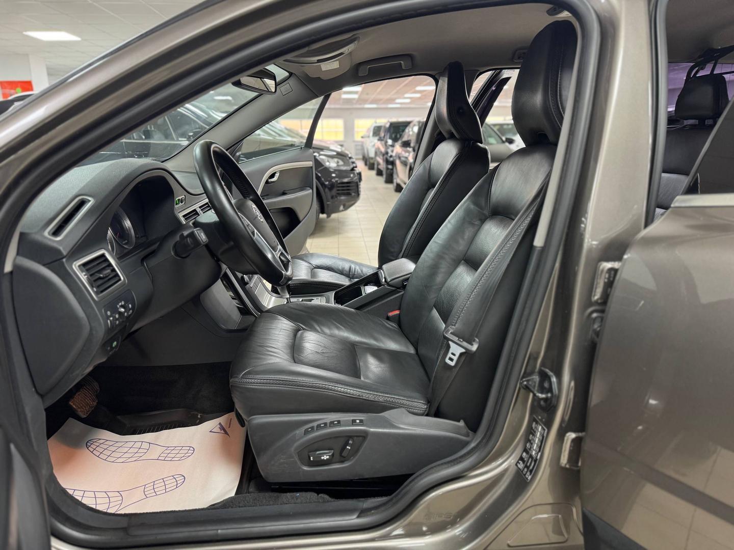 Volvo XC70