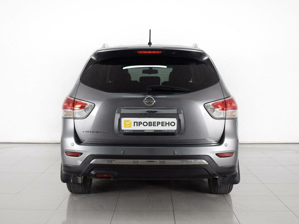 Nissan Pathfinder, 2015